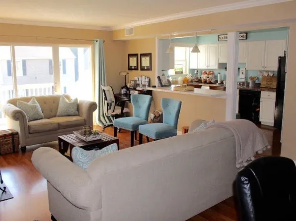 410 Mockingbird Valley Rd APT 24-2, Louisville, KY 40207