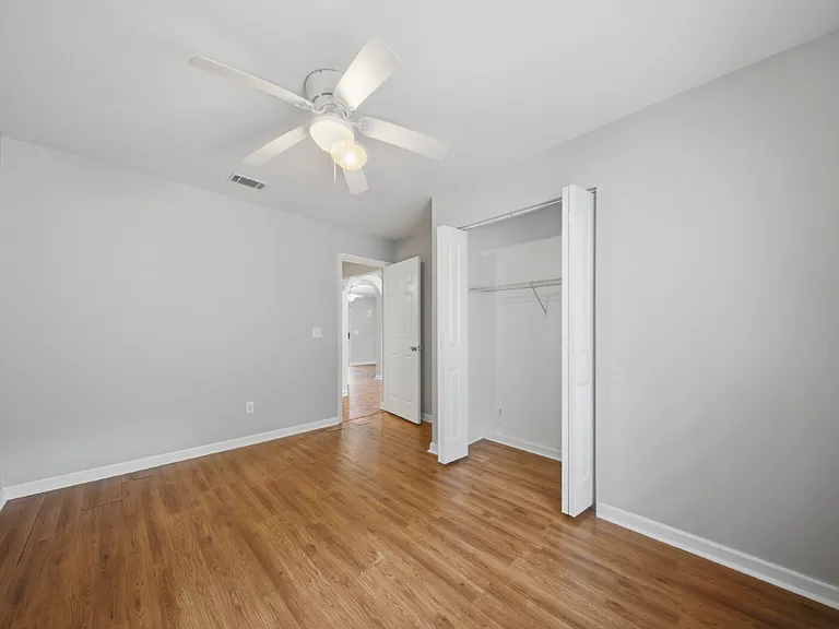 4800 Leah Ln — Photo 16