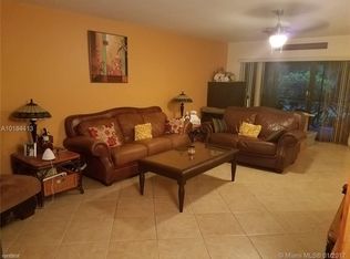 956 Mockingbird Ln APT 503, Plantation, FL 33324