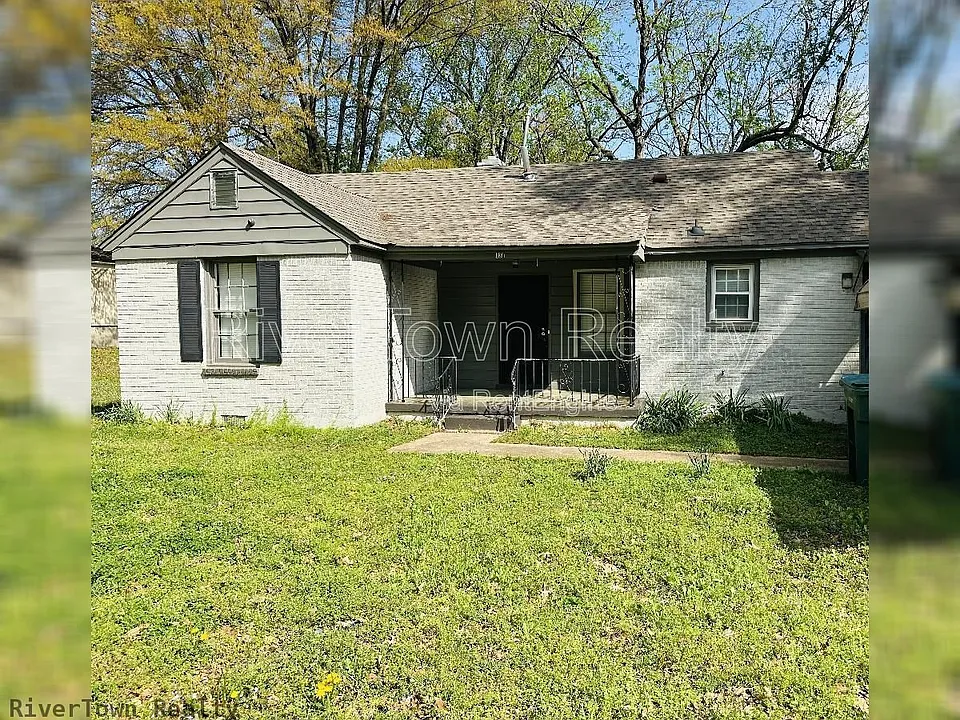 830 Marsh Ave