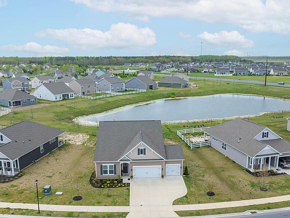 3rd image of 30694 Waterfront Dr