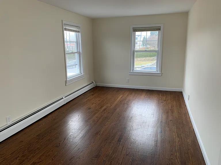24 Hall Ave — Photo 19