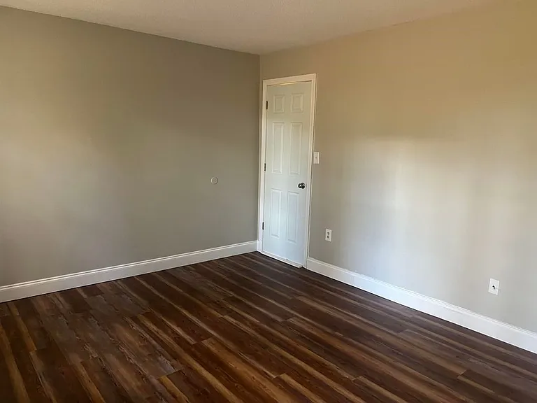 416 Springbrook Cir — Photo 13