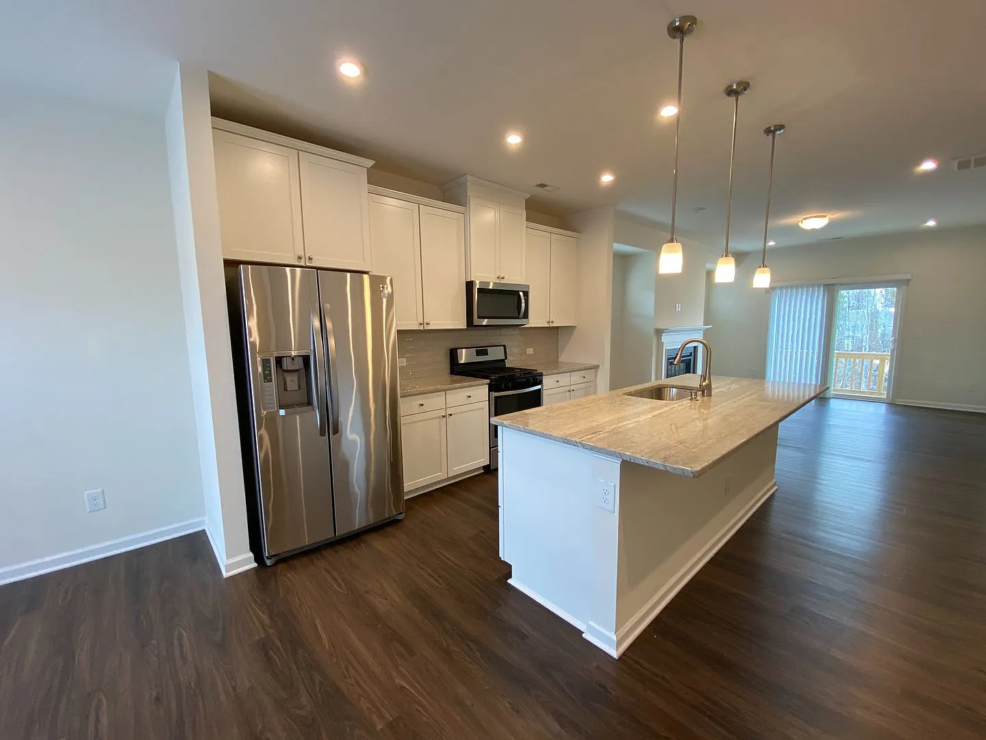 Room in 4 Bedroom Townhome at Mahal Ave — Photo 1