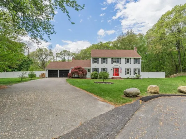 161 S Cobble Hill Rd, Warwick, RI 02886