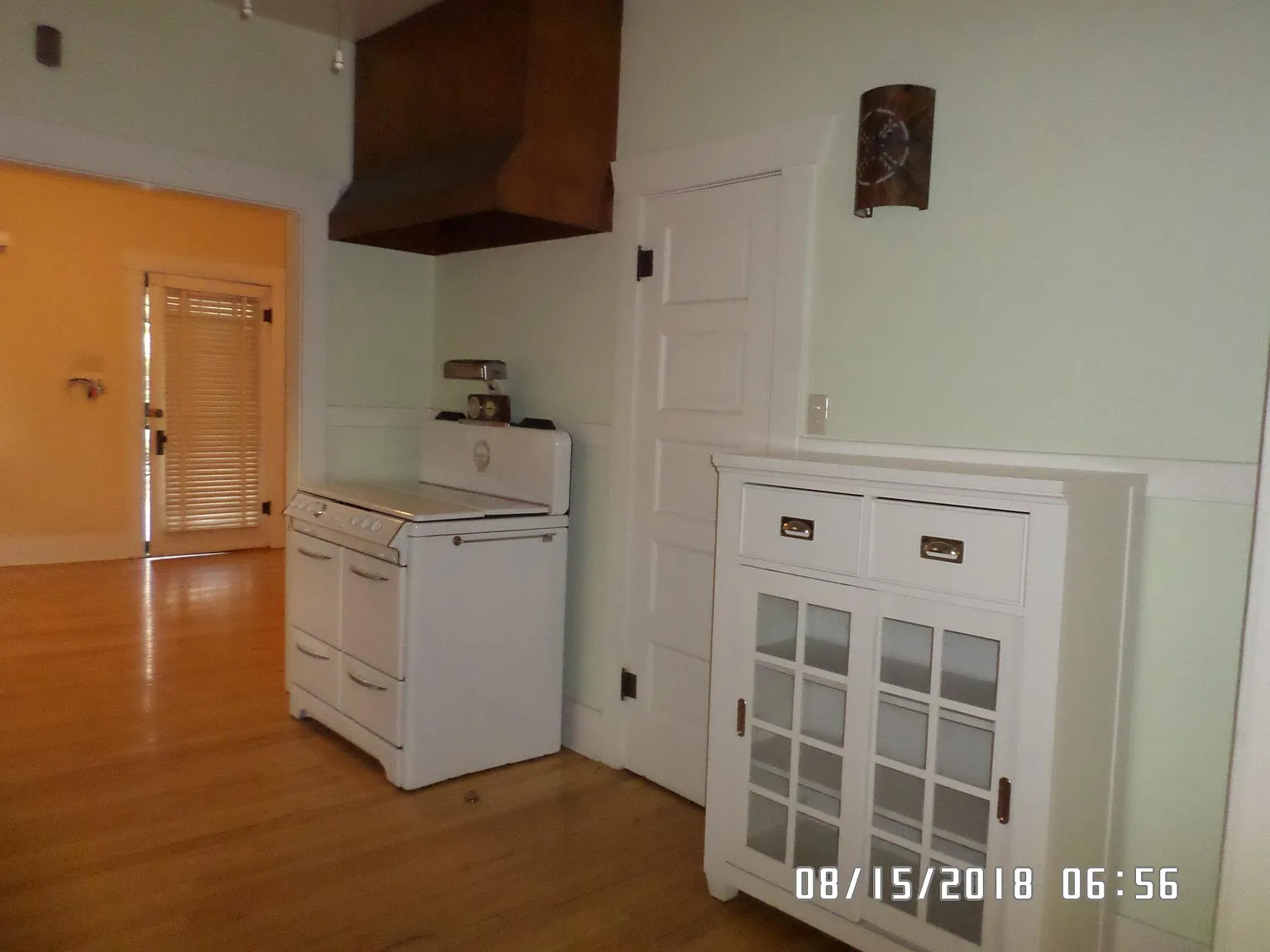 2 bed, 900 sqft, $1,495 — Photo 4