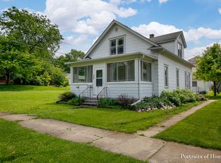 402 S Hamilton St, Lockport, IL 60441