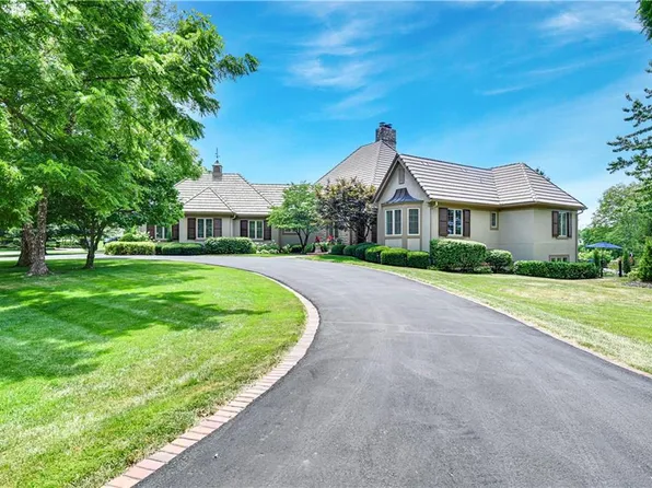 16800 S Grace Dr, Belton, MO 64012