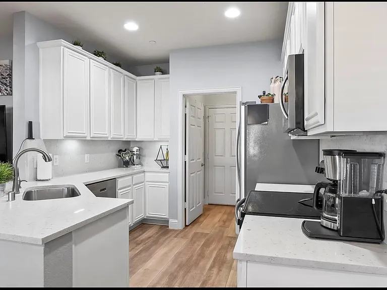 8739 Bigelow Dr — Photo 7