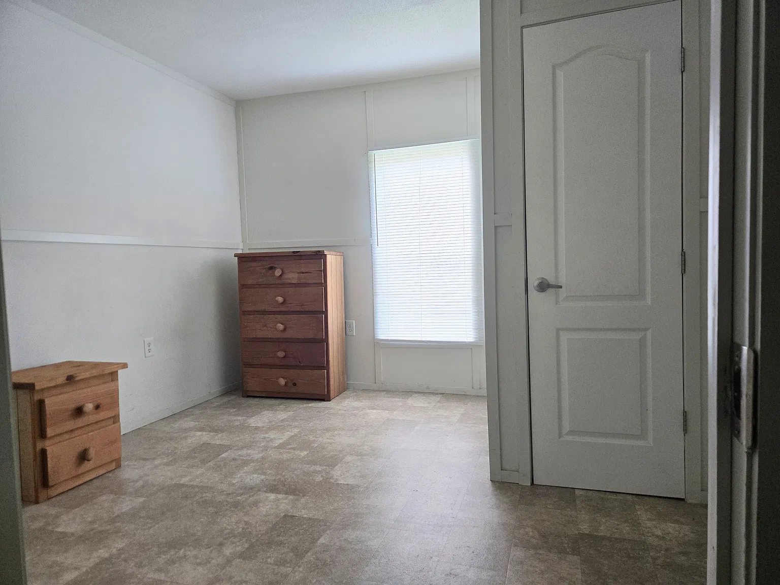 2 bed, $950 — Photo 3