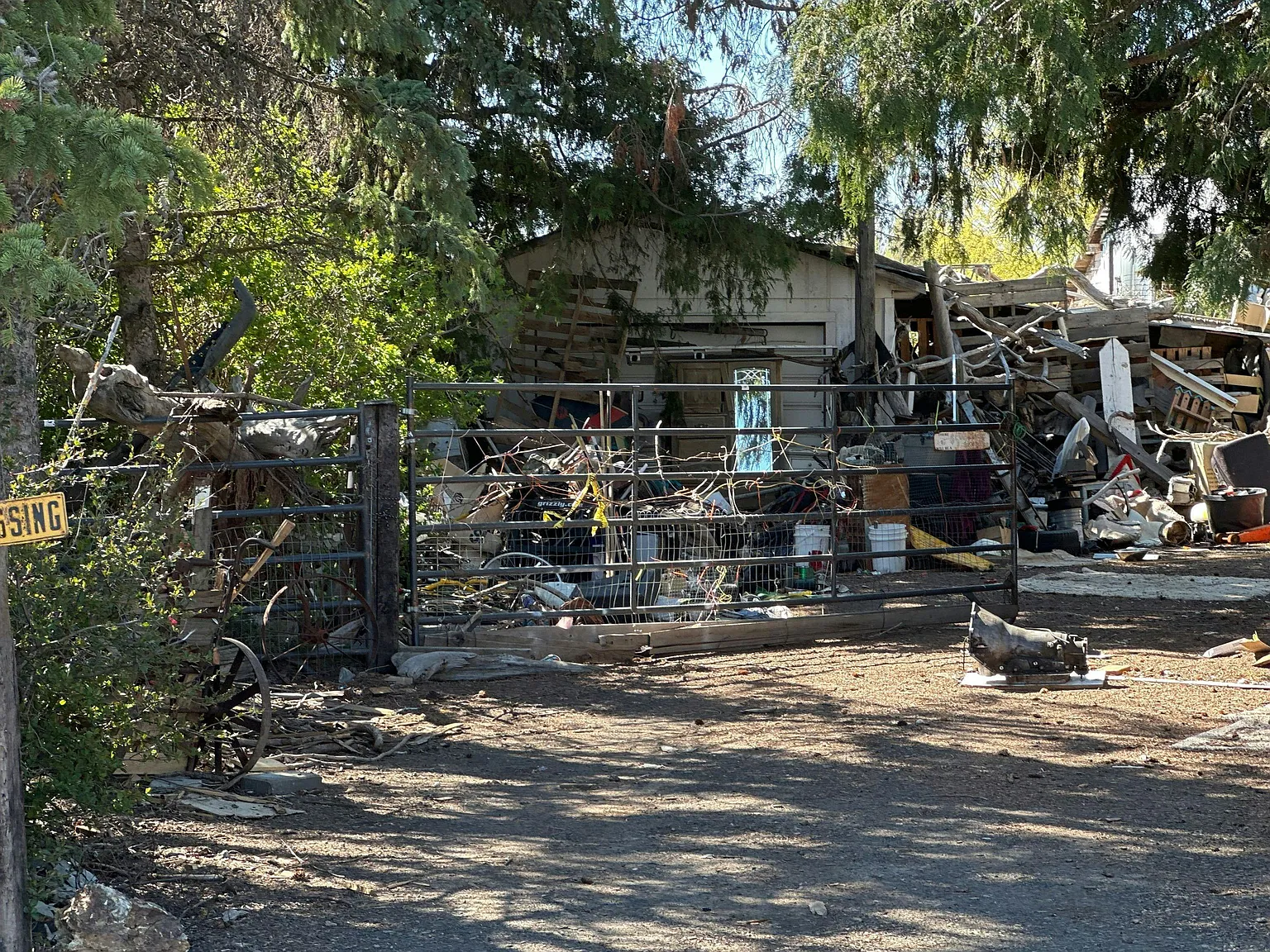 1830 Dilley Rd photo 1