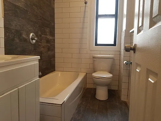 Rented by Bruma Realty LLC | media 15