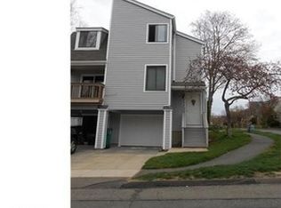 343 Walden Green Rd, Branford, CT 06405