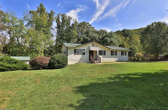 1st image of 71 Kathy Dr