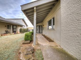 9822 Hefner Village Dr, Oklahoma City, OK 73162