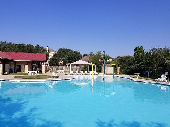 Community pool 