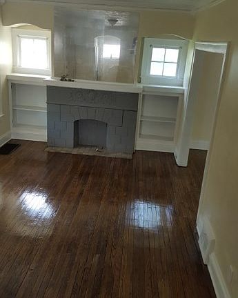4th image of 4106 E 106th St
