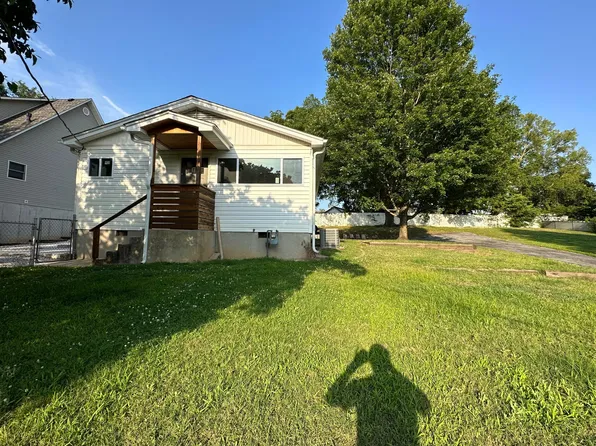 3325 S Sergeant Ave, Joplin, MO 64804