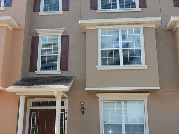 2nd image of 325 Memphis Cir