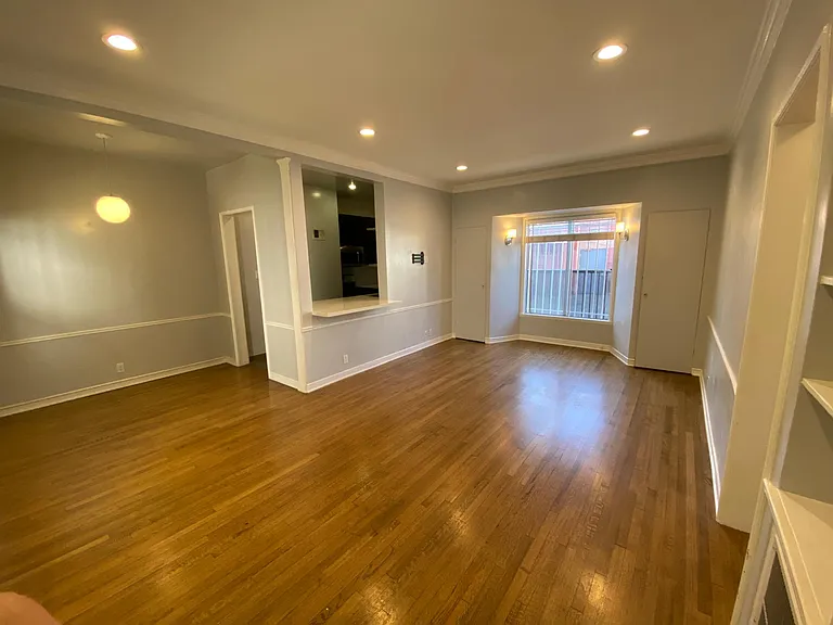 642 N Gardner St #644-1/2 — Photo 2