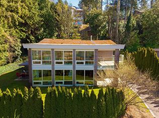 2842 Bayview St, Surrey, BC V4A2Z4