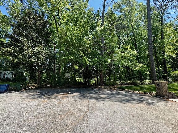 2nd image of 1285 Cumberland Rd NE #2