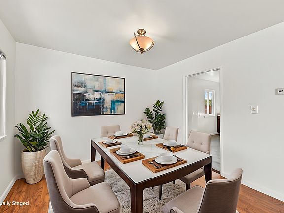 5th image of 28611 Cole Pl