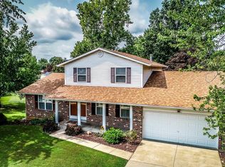 1811 Thoele Rd, Saint Peters, MO 63376