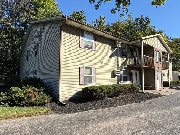 517 136th Ave, Holland, MI 49424