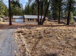 60196 Navajo Rd, Bend, OR 97702