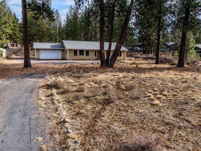 60196 Navajo Rd, Bend, OR, 97702