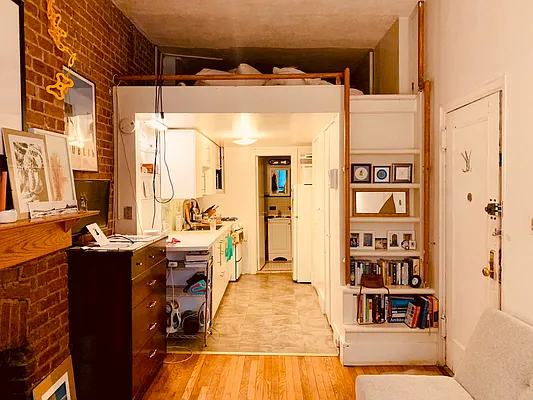 Rented by Sandra Greer Real Estate | media 3