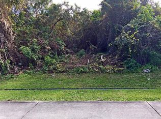 141 Englar Dr, Sebastian, FL 32958