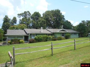 1142 Robinson Point Rd, Mountain Home, AR 72653