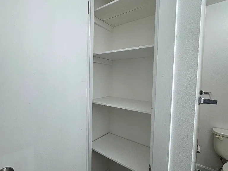 Unit Photo