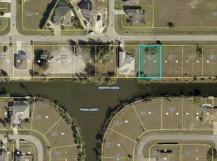 1706 NE 37th St, Cape Coral, FL 33909