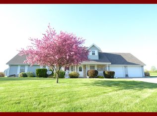 703 E Benton St, La Plata, MO 63549
