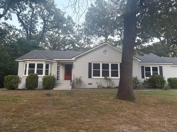 1300 N Waldron Rd, Fort Smith, AR 72904