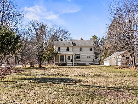 2nd image of 260 Lincoln Rd