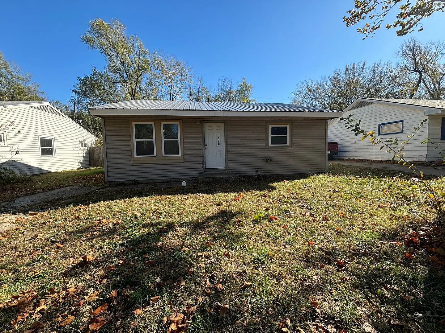 Charming 3 bed 1 bath house! — Photo 1