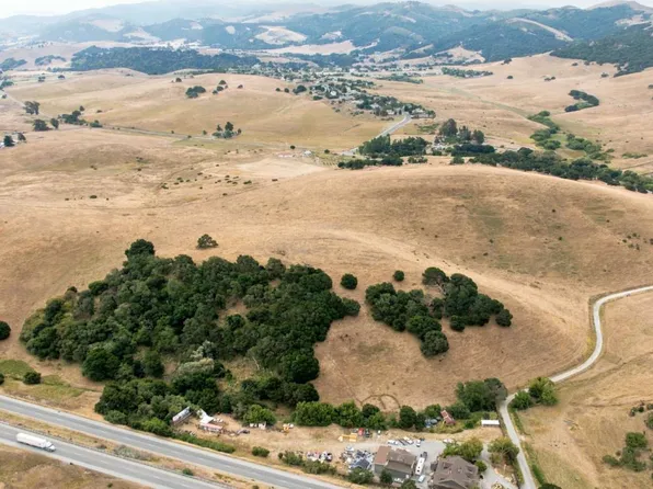 1 Little Merrill Rd, San Juan Bautista, CA 95045