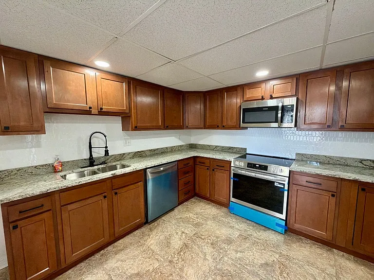 605 Cobble Creek Curv — Photo 12
