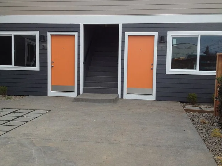 Woodstock Apartments — Photo 34