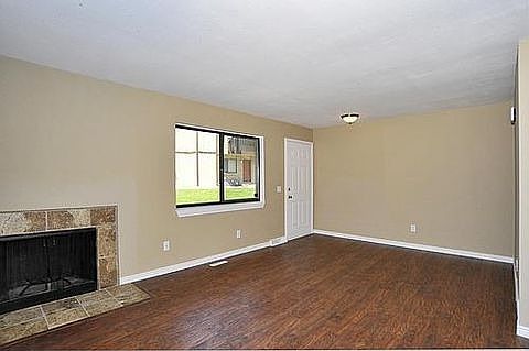 vance 2livingroom1_500.jpg