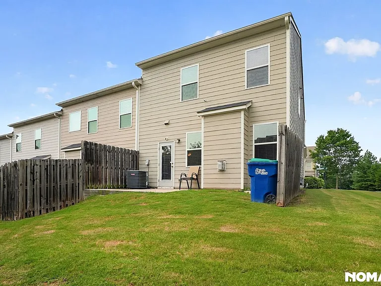 2560 Centennial Cv — Photo 5