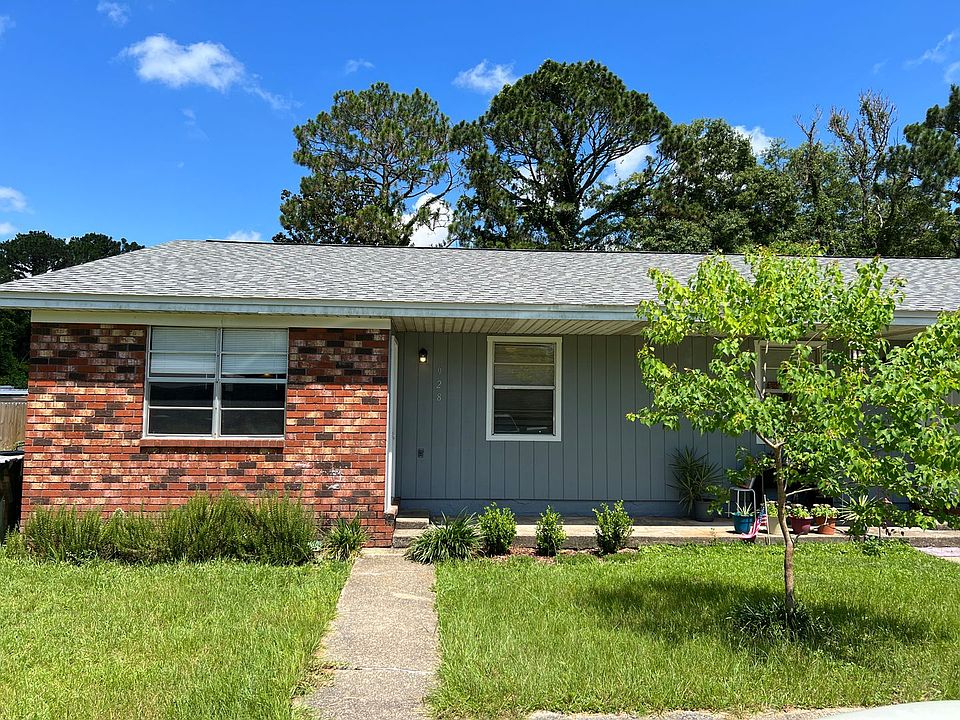 1st image of 928 Bremen Ave #B