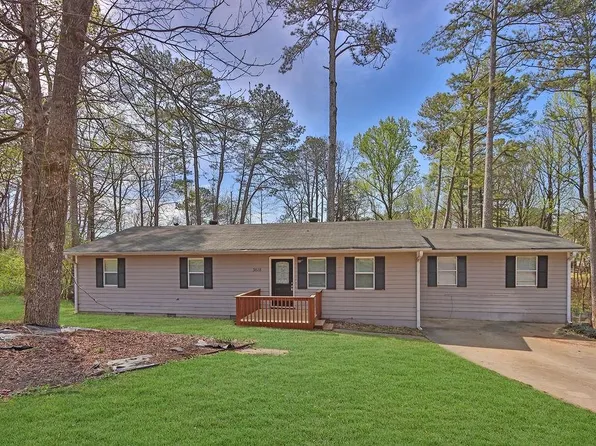 3618 Mansfield Ln, Snellville, GA 30039