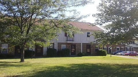 1st image of 388 Windsor Park Dr