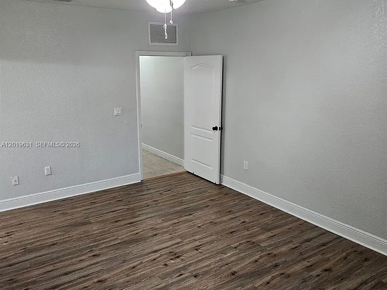 1517 NE 3rd Ave #0 — Photo 12