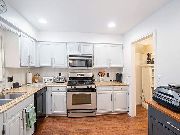 5th image of 1972 S Shore Dr APT 2